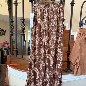 Wide Leg in Brown and Beige